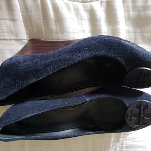 TORY BURCH BLUE SUEDE WEDGES